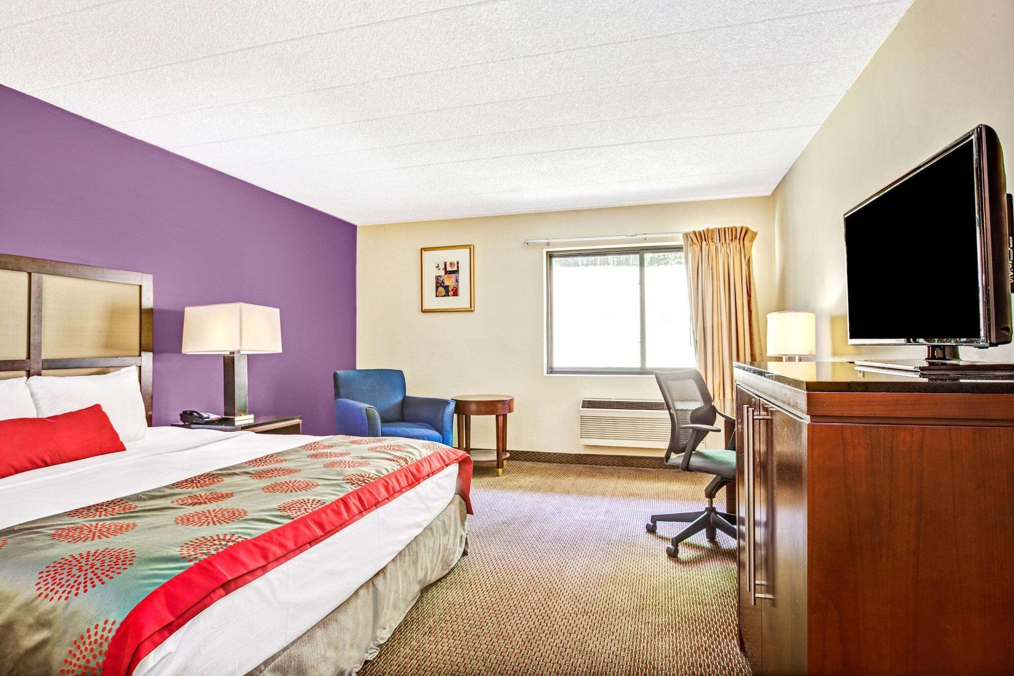 Hotel Ramada By Wyndham Rockaway Exteriér fotografie