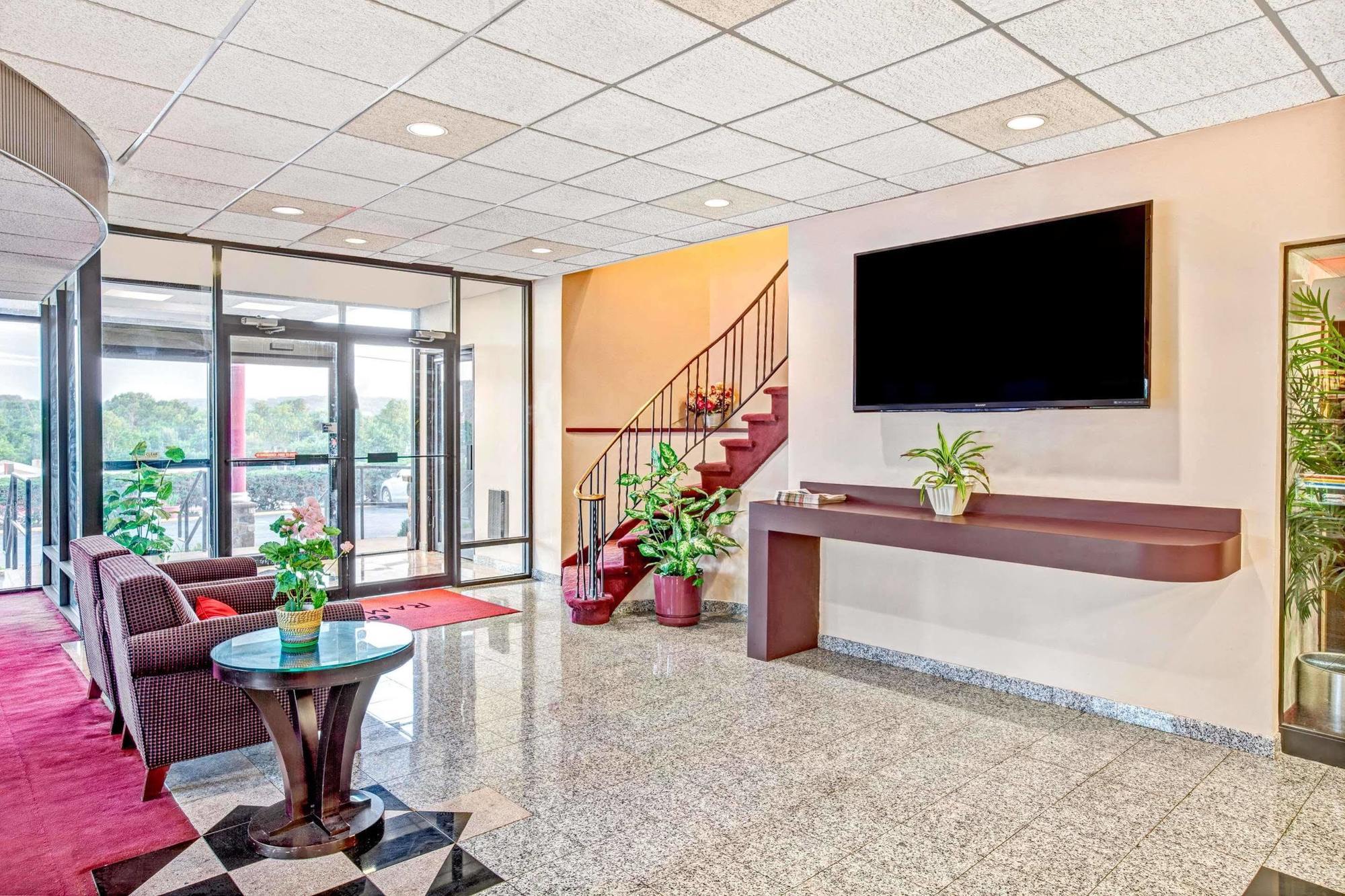 Hotel Ramada By Wyndham Rockaway Exteriér fotografie